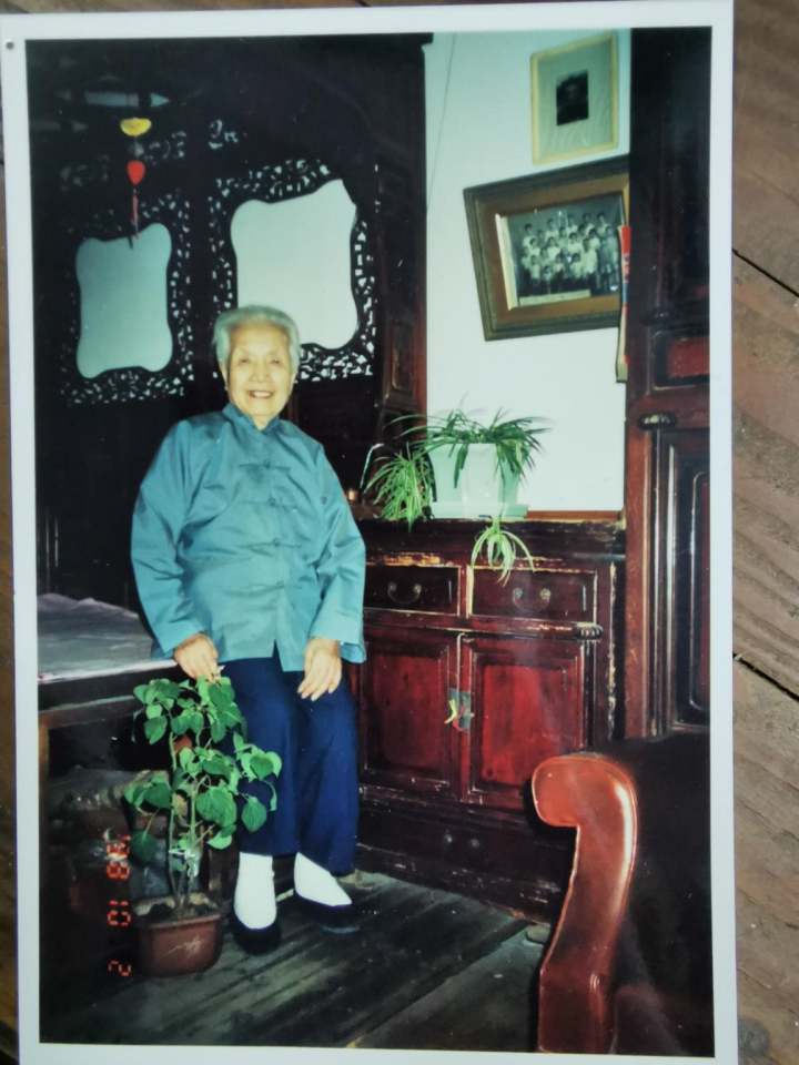 （25岁当亲爷爷是什么体验？）